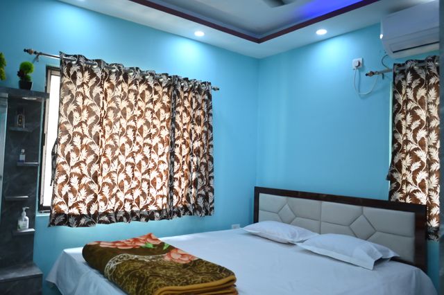 Cozy apartment with a peaceful & nice time to spend with family & friends.. Come for a place to be at home for home.. fully furnished flat with all amemities