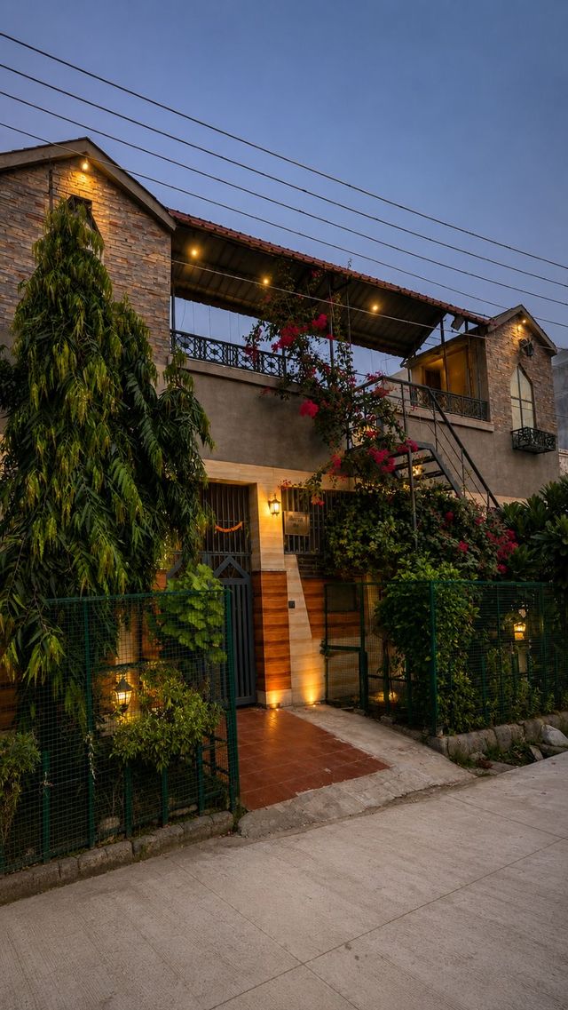 Gaurang stays is a cosy cottage equipped with amenities to make you feel like your own home.